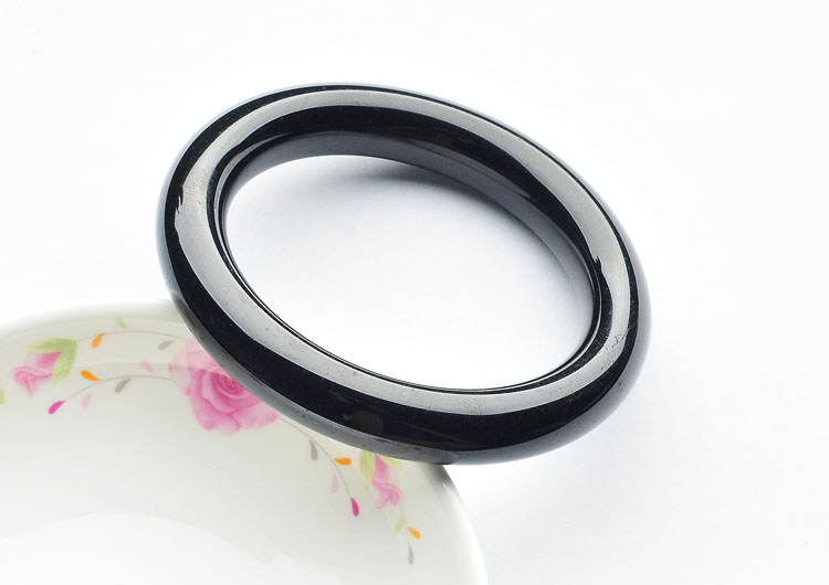 细糯种墨翠圆条手镯(55.1mm)