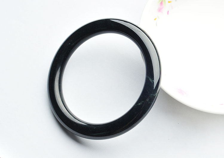 细糯种墨翠圆条手镯(56.4mm)