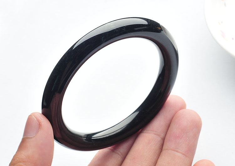 细糯种墨翠圆条手镯(56.4mm)