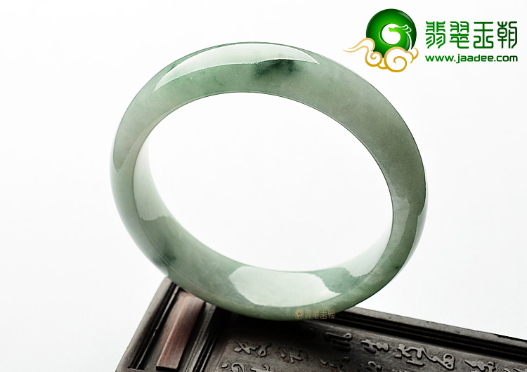 糯冰种飘花手镯(63mm)
