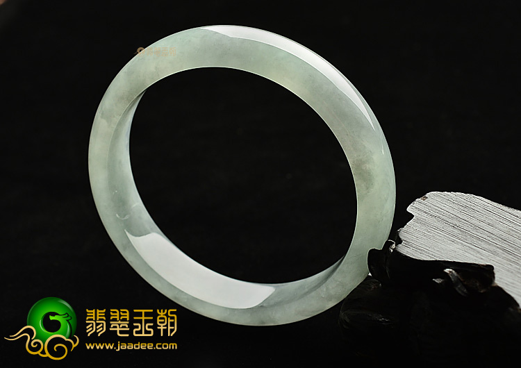 糯冰种晴水手镯(58.4mm)