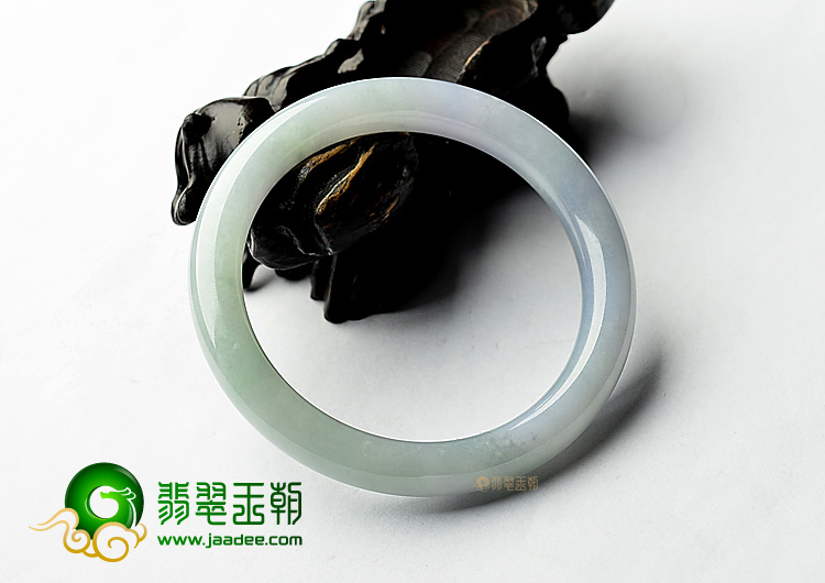 糯冰种淡紫罗兰圆条手镯(53.5mm)