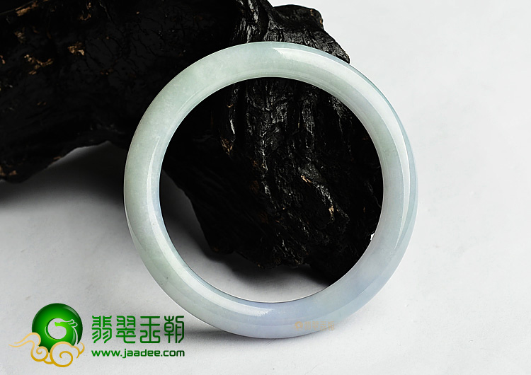 糯冰种淡紫罗兰圆条手镯(53.5mm)