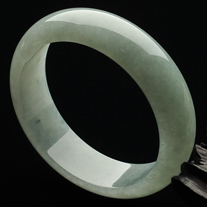 糯冰种晴水手镯（60.8mm）