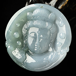 糯冰种晴水观音头挂件