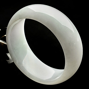 糯冰种淡晴水手镯(57.9mm)