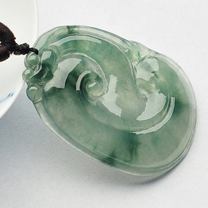 冰种飘花如意挂件