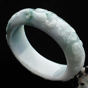 糯冰种飘花雕花贵妃手镯(53mm-45.2mm)