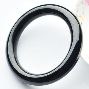 细糯种墨翠圆条手镯(55.1mm)