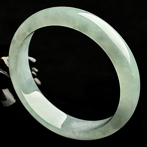 糯冰种晴水手镯(58.4mm)