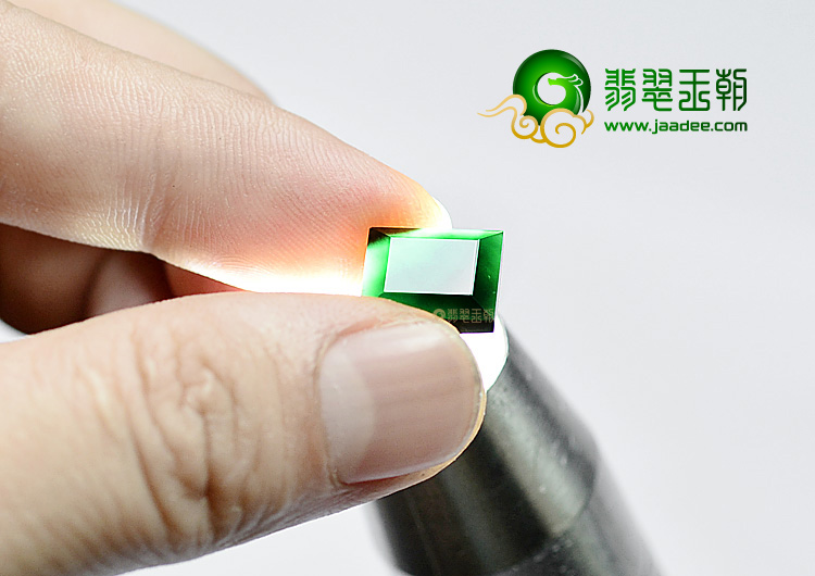 玻璃种墨翠戒面
