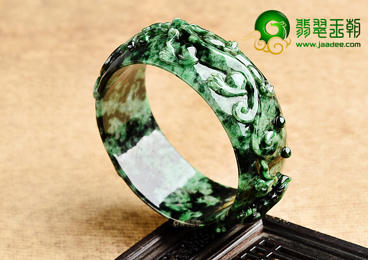 糯冰种廯加绿螭龙手镯(61.2mm)