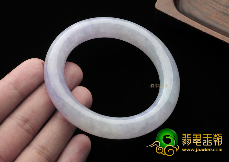 (超值推荐)糯冰种淡紫罗兰圆条手镯(55.7mm)