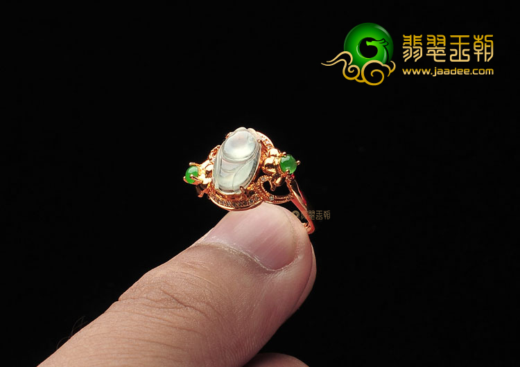 冰玻种淡晴水镶玫瑰金甜甜蜜蜜戒指(真钻)
