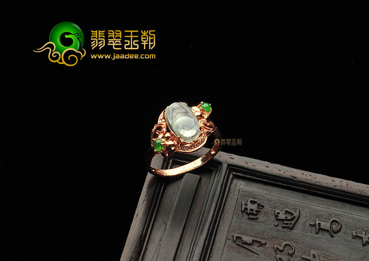 冰玻种淡晴水镶玫瑰金甜甜蜜蜜戒指(真钻)