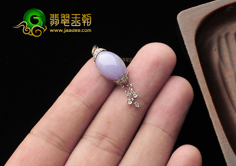 糯冰种紫罗兰镶白金胸坠(真钻)