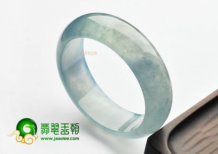 (超值推荐)冰玻种晴水手镯(58.9mm)