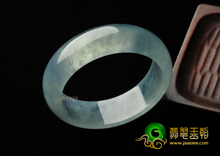 (超值推荐)冰玻种晴水手镯(58.9mm)
