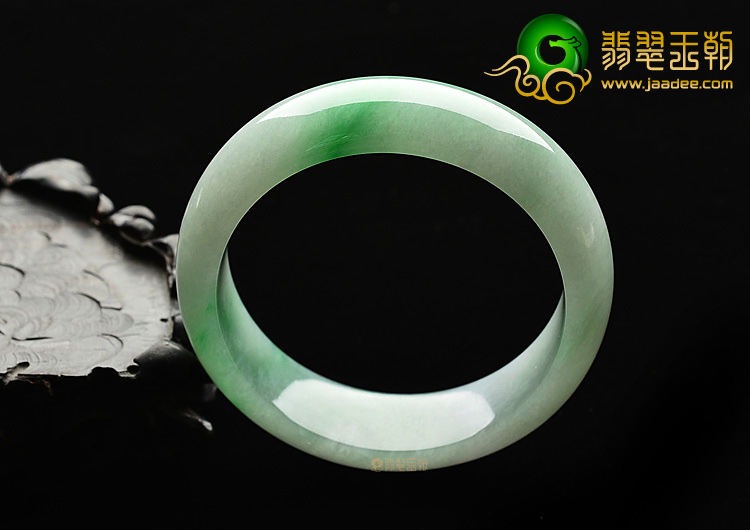 糯冰种阳绿手镯(54.2mm)
