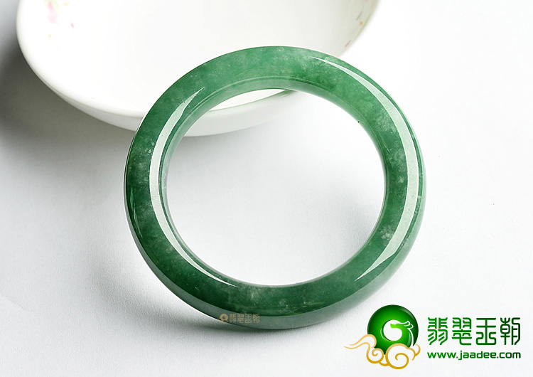 糯冰种阳绿圆条手镯(55mm)