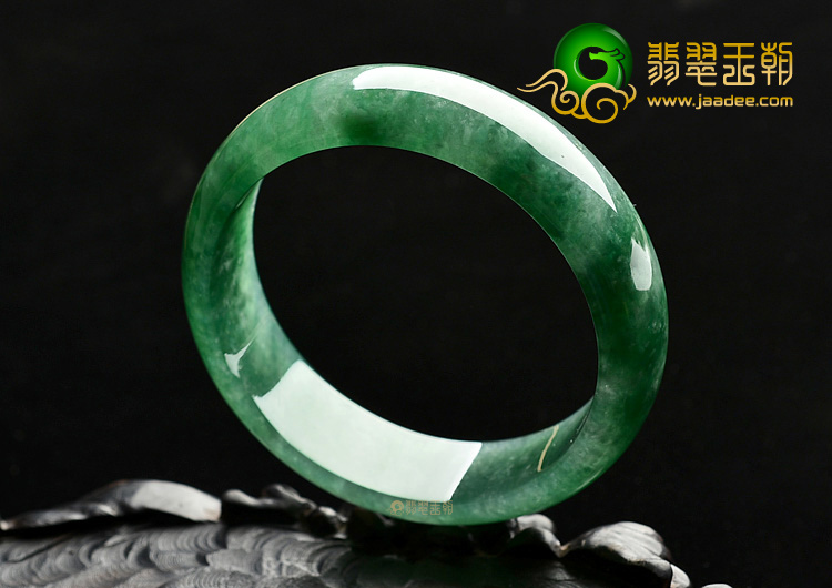 糯冰种阳绿手镯(56.8mm)