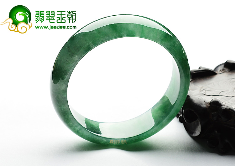 糯冰种阳绿手镯(56.8mm)