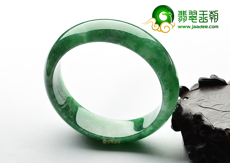 糯冰种阳绿手镯(56.8mm)