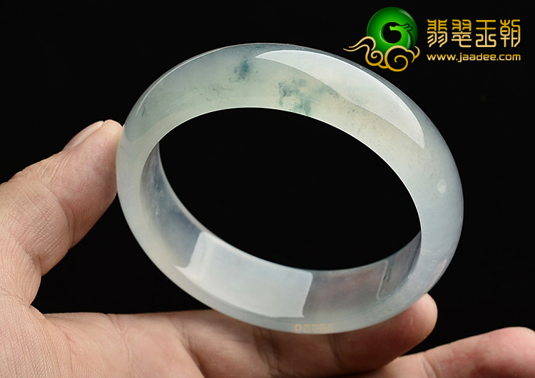 (超值推荐)冰玻种飘花手镯(58.6mm)