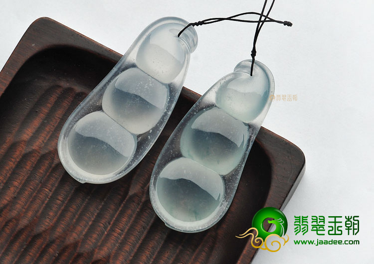 (超值推荐)冰玻种飘花/无色四季豆(一对)