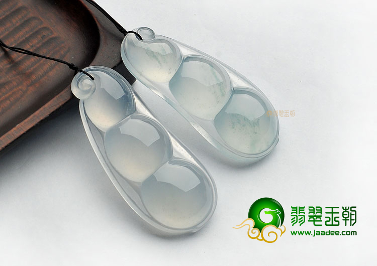 (超值推荐)冰玻种飘花/无色四季豆(一对)