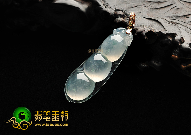 (超值推荐)冰种略飘花四季豆挂件