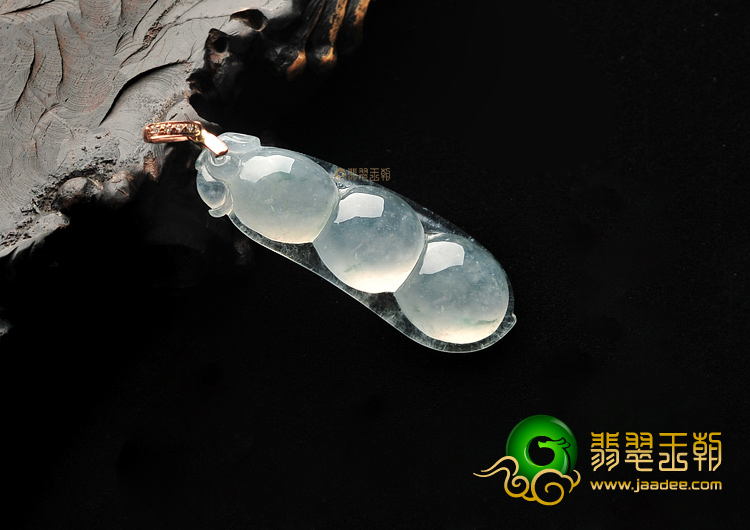 (超值推荐)冰种略飘花四季豆挂件