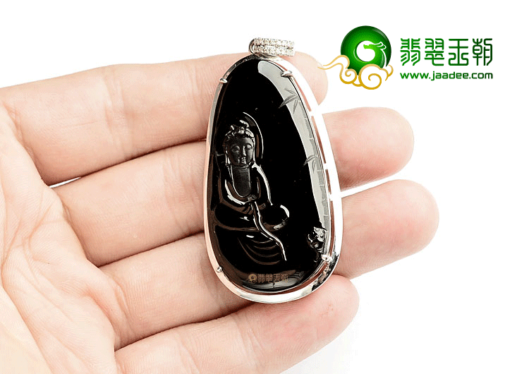 玻璃种墨翠镶白金观音挂件