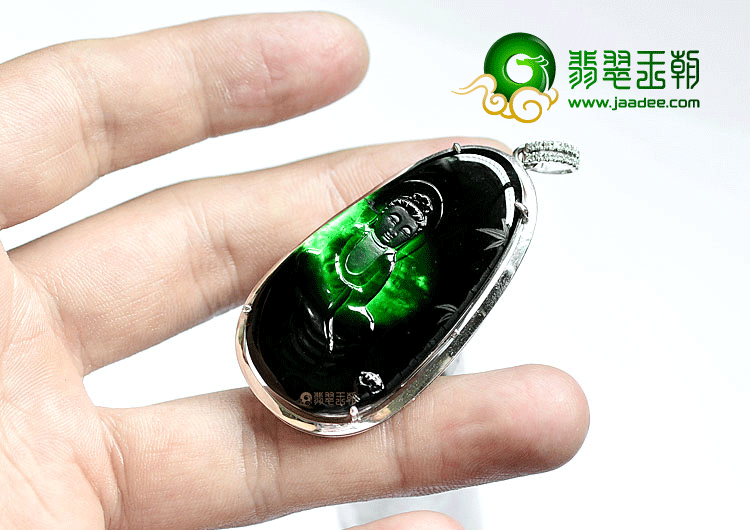 玻璃种墨翠镶白金观音挂件