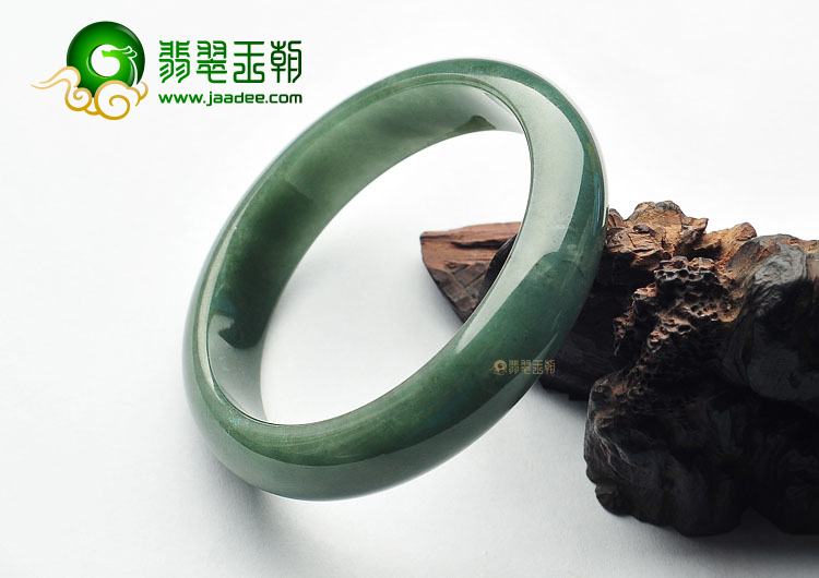(超值推荐)糯冰种油青手镯(58mm)