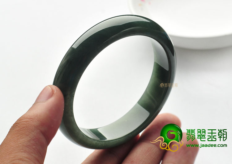 (超值推荐)糯冰种油青手镯(58mm)
