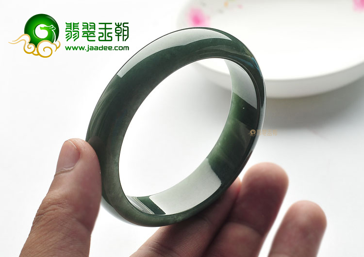 糯冰种油青手镯(58mm)