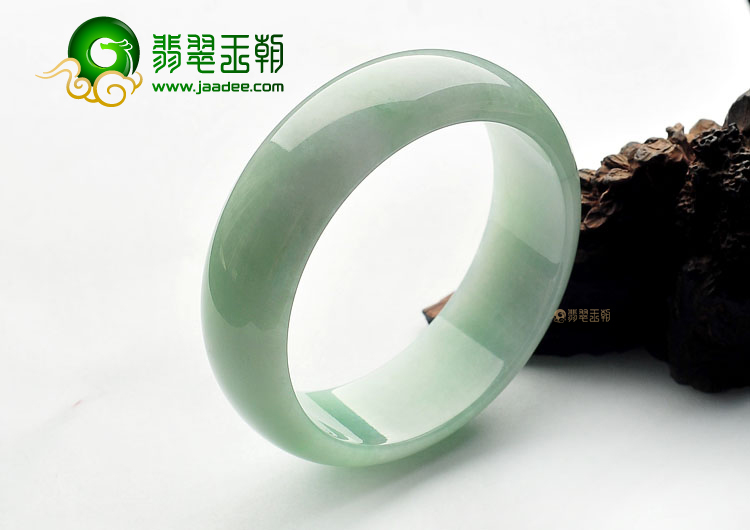 糯冰种晴水手镯(58.9mm)