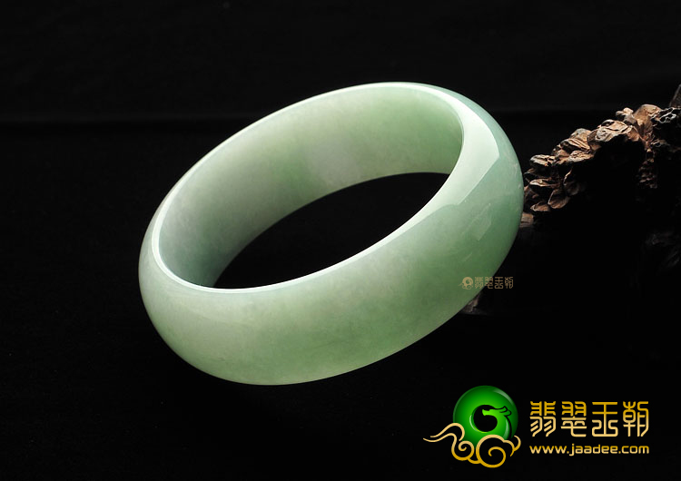 糯冰种晴水手镯(58.9mm)