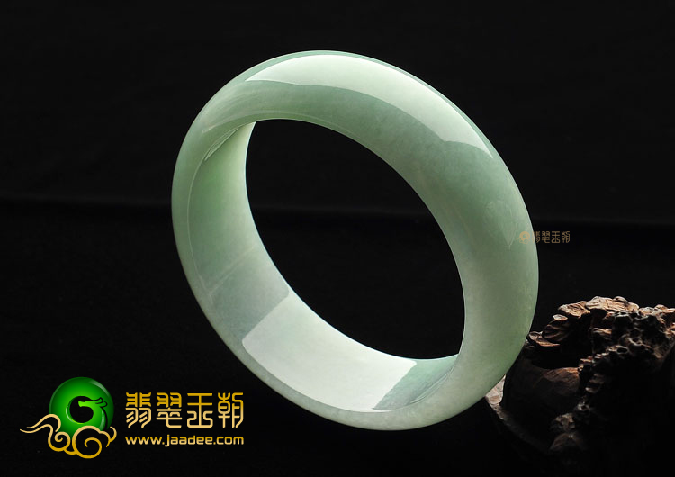 糯冰种晴水手镯(58.9mm)