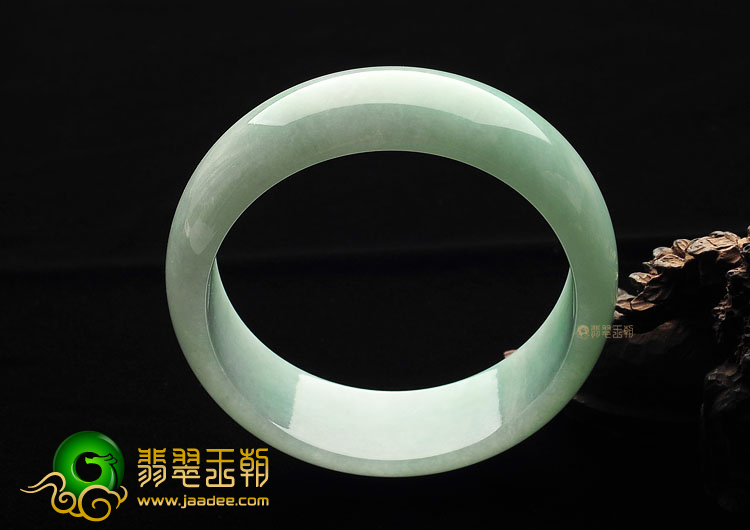 糯冰种晴水手镯(58.9mm)