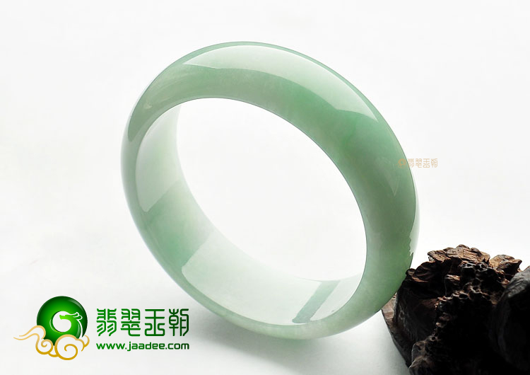 糯冰种晴水手镯(58.9mm)