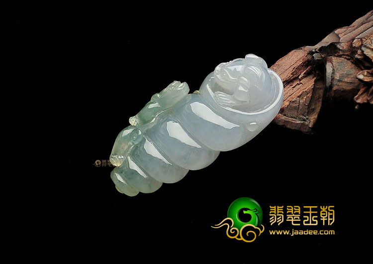 冰种晴水海螺挂件