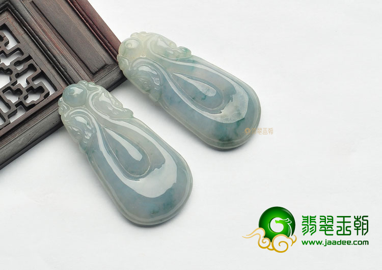 糯冰种蓝晴水飘花龙行如意挂件(一对)