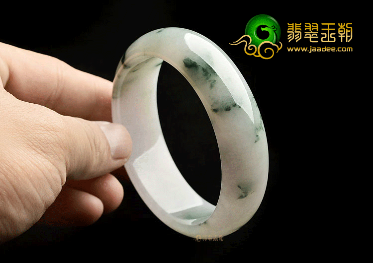 糯冰种飘花手镯(56mm)