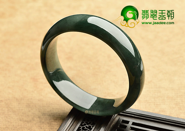 糯冰种油青手镯(58mm)