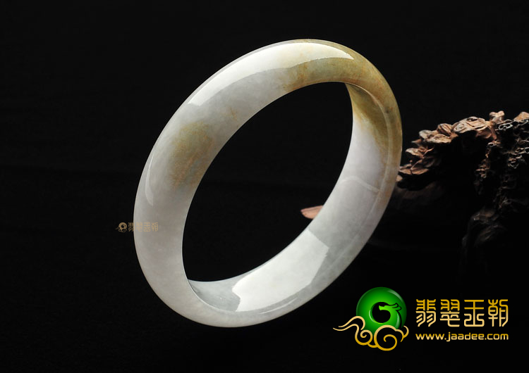 糯冰种飘淡黄翡手镯(57.4mm)