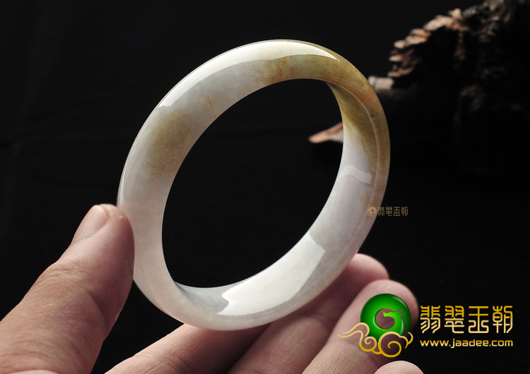 糯冰种飘淡黄翡手镯(57.4mm)