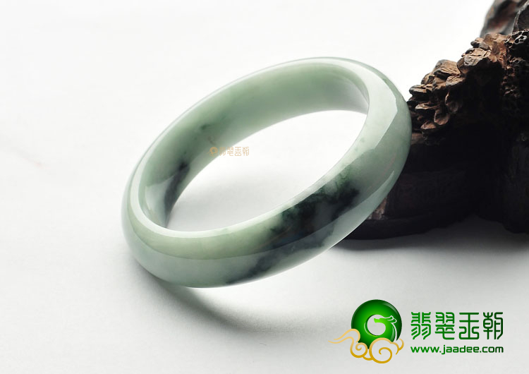 糯冰种飘花手镯(55.8mm)