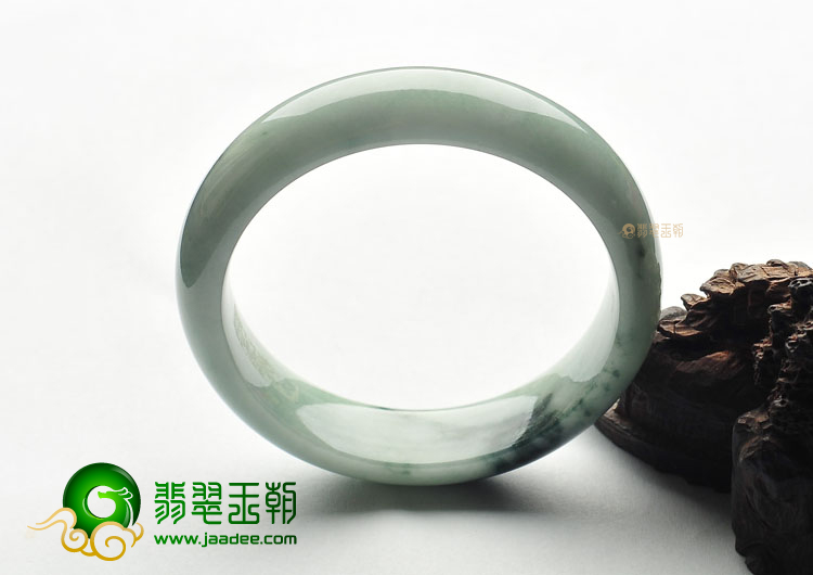 糯冰种飘花手镯(55.8mm)